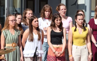 Tanévzáró művészeti piknik – 2026 – fényképek, videó